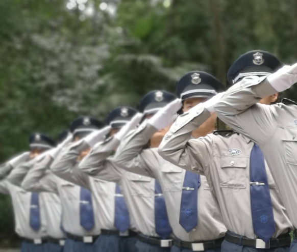 物業(yè)保安如何進(jìn)行安全培訓(xùn)和應(yīng)急演練？